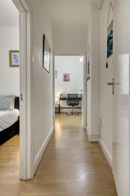 Cosy 2Br Retreat Near Paddington Station Apartment London Bagian luar foto
