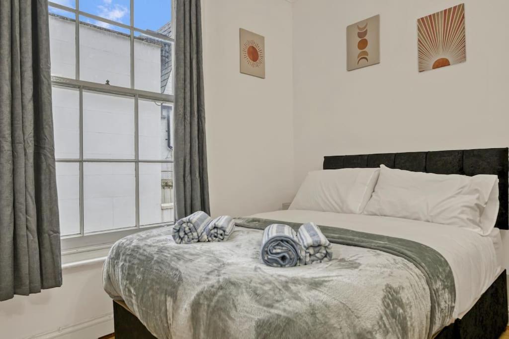 Cosy 2Br Retreat Near Paddington Station Apartment London Bagian luar foto